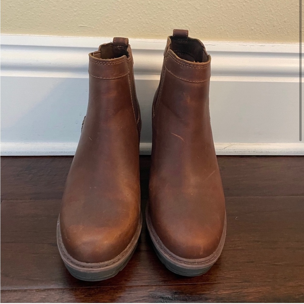 Genuine leather Timberland wedge booties